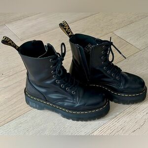 Barely worn Dr. Martens Jadon Platform 8-Eye Boot - Size 9